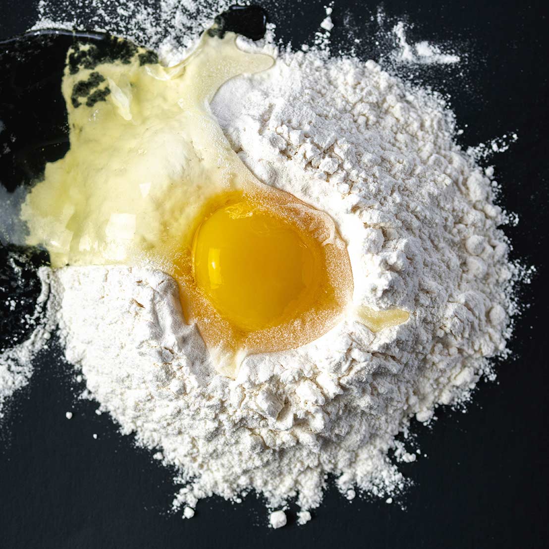 Cracked Egg in Flour eggs-ing